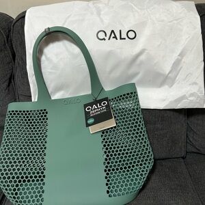 Qalo Silicone Tote Bag